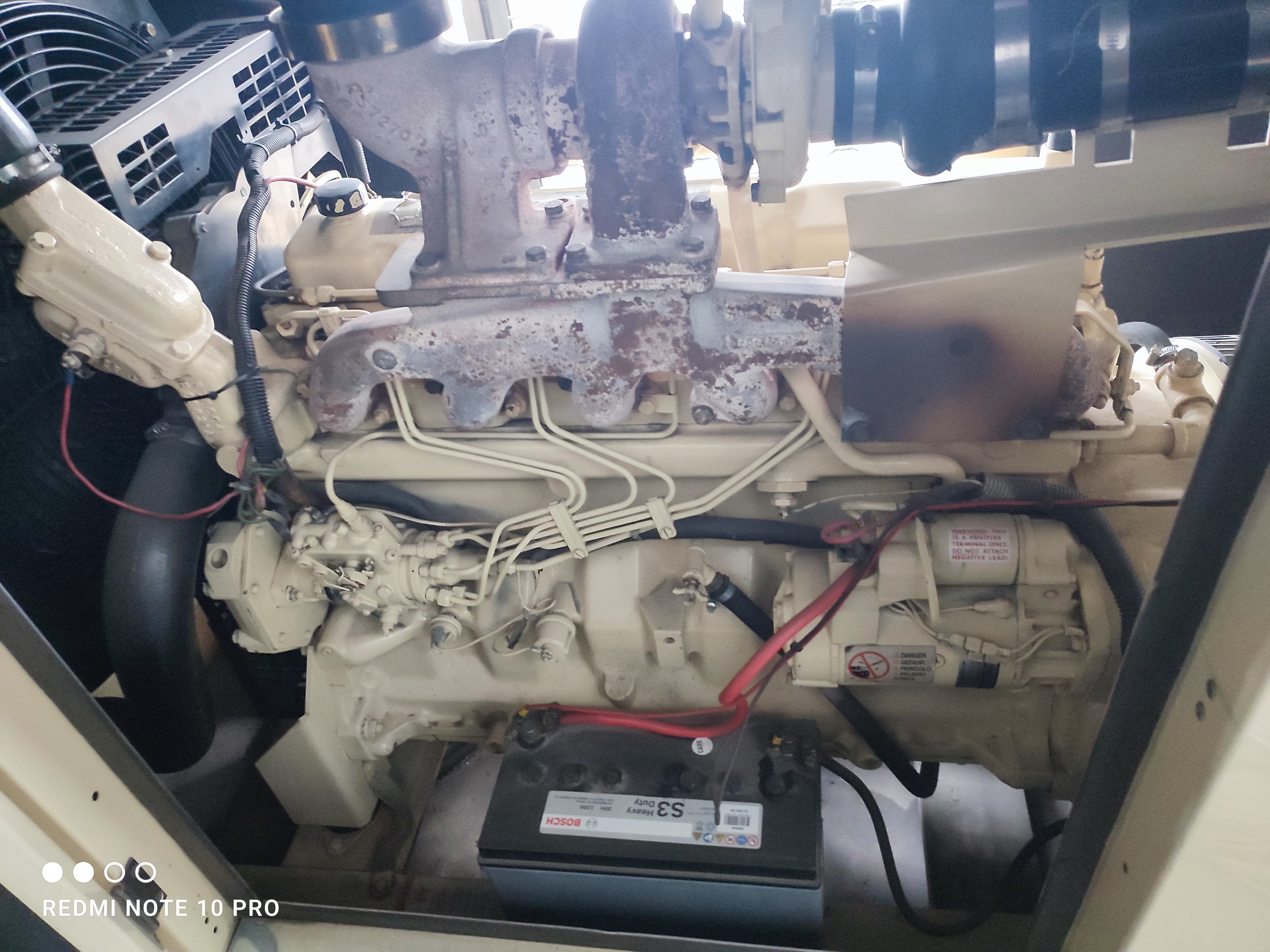Motor Cummins generador industrial