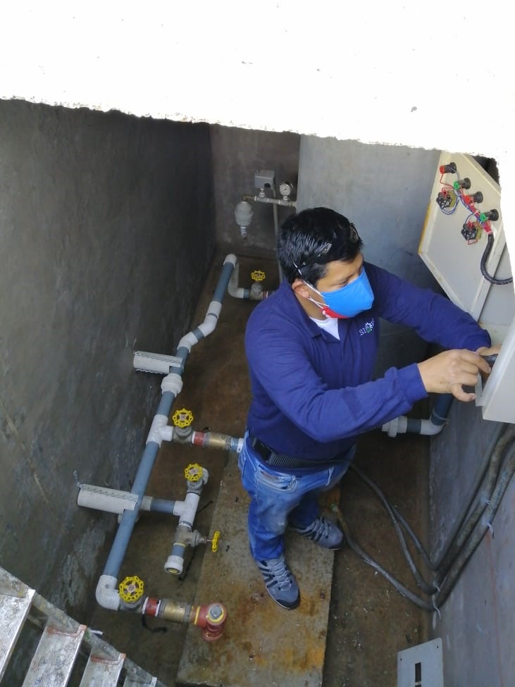 Instalación de sistema hidráulico y tablero de control